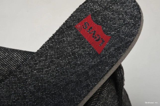 NRG Levis  Jordan Black 4 Levis Air AO2571-001 Denim Retro - 0503
